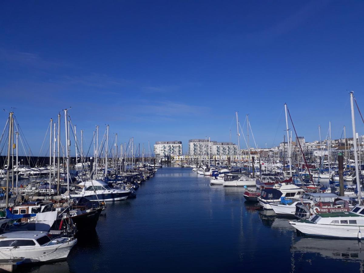 Unique, Loft-Style Apartment With Fantastic Brighton Marina Views Eksteriør bilde
